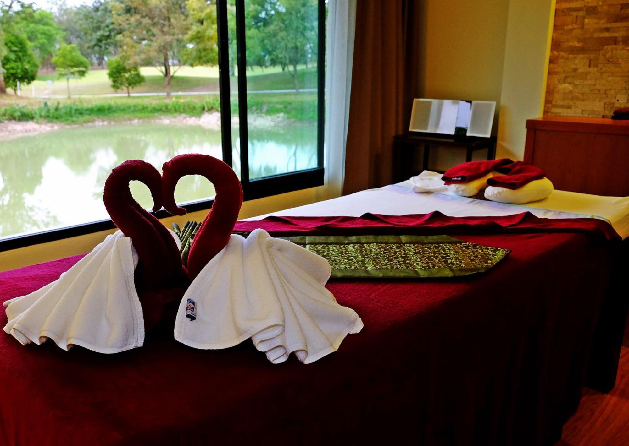 Ban San Sai Mae Jo Golf Resort & Spa מראה חיצוני תמונה
